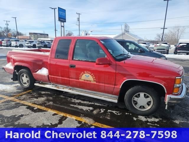 1997 Chevrolet C/K 1500 Base in Angola IN For Sale - Image 1