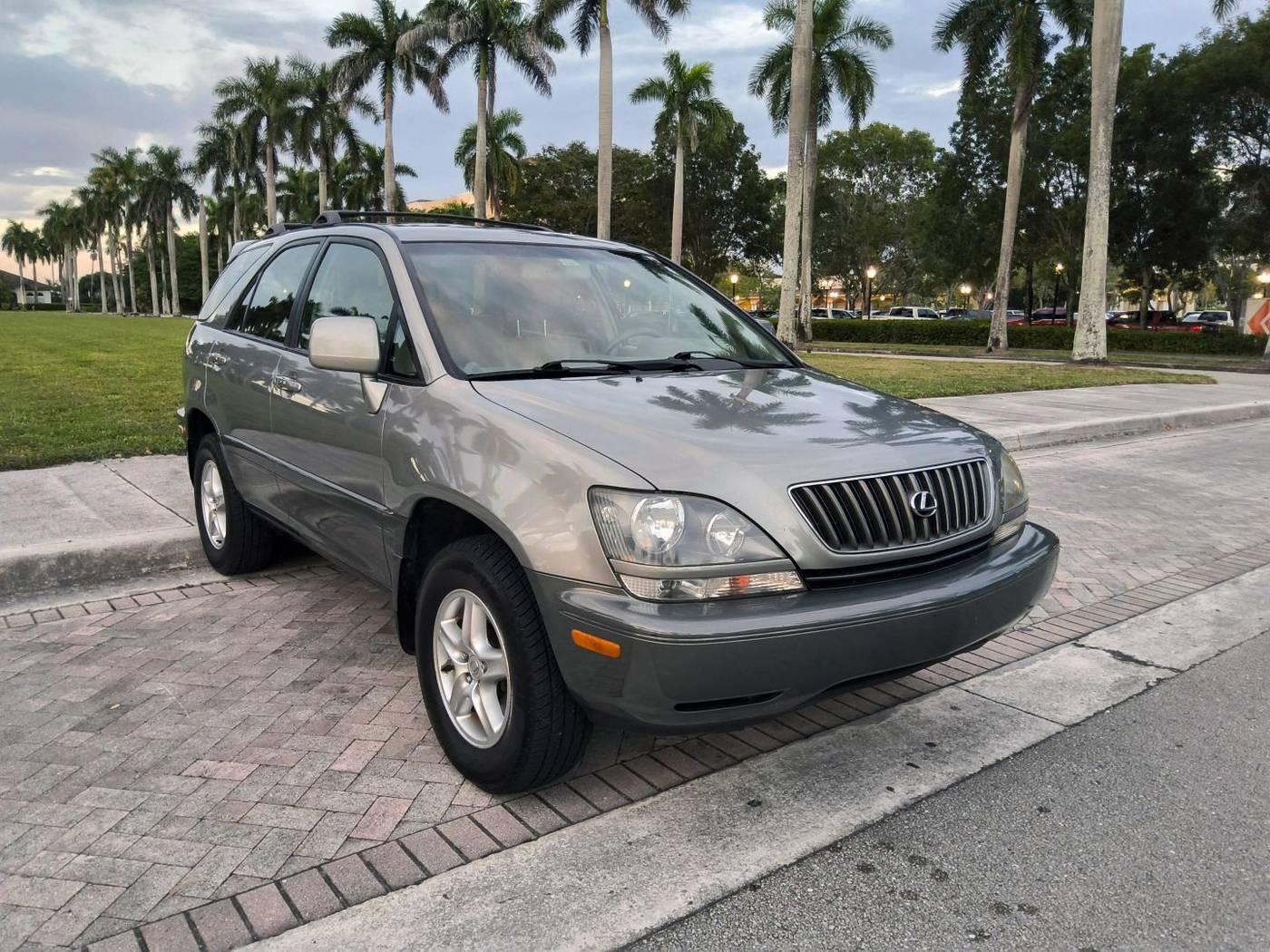 2000 Lexus RX RX 300 in Pompano Beach FL For Sale - Image 1