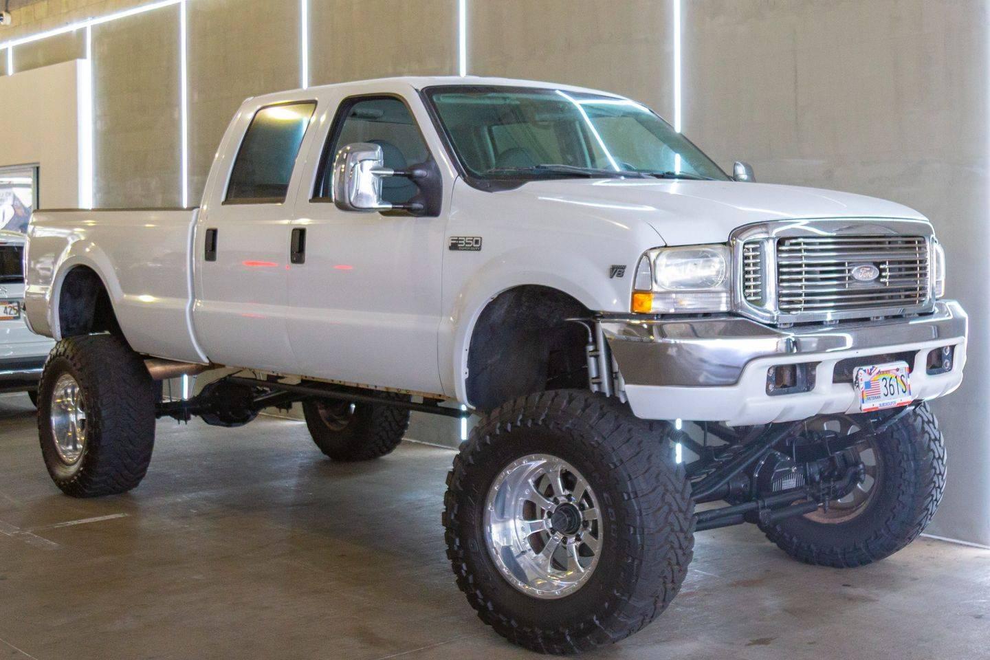 2002 Ford Super Duty F-350 XL in Honolulu HI For Sale - Image 1