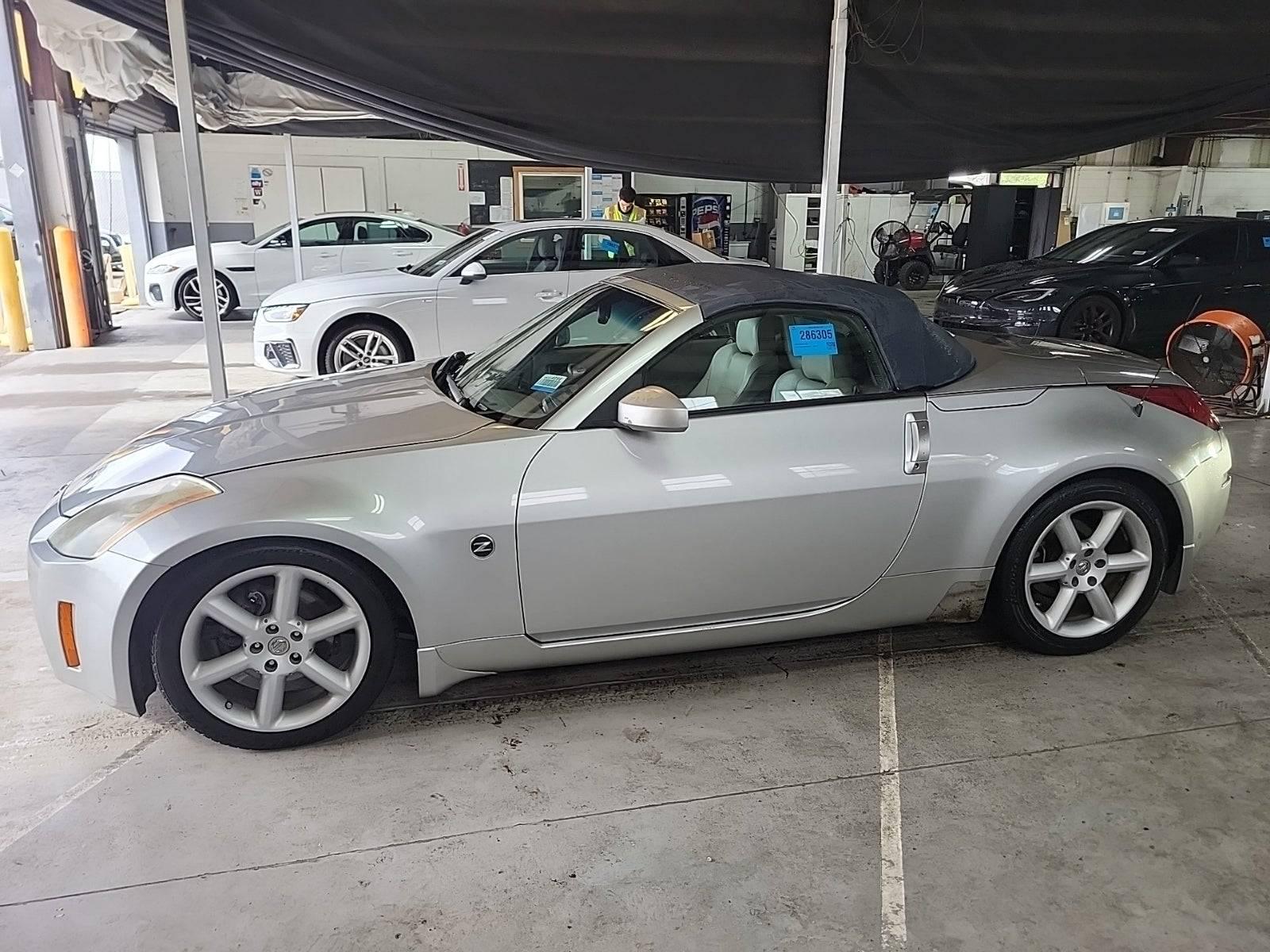 2005 Nissan 350Z Touring in Woodbridge VA For Sale - Image 1