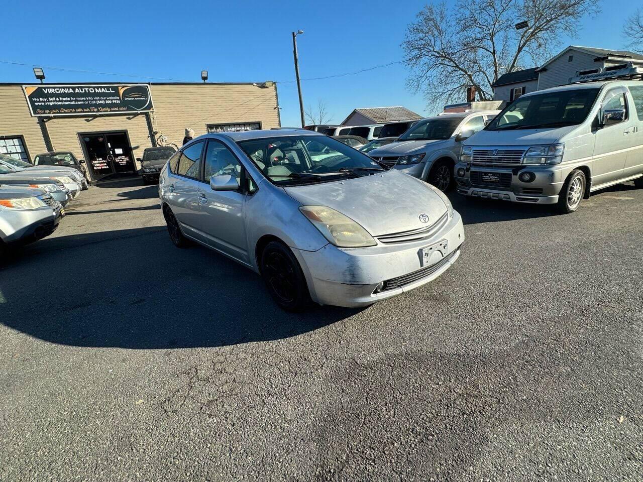 2005 Toyota Prius Base in Woodford VA For Sale - Image 1