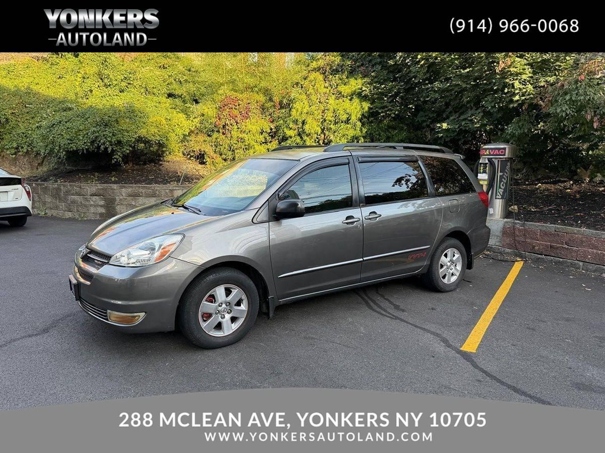2005 Toyota Sienna CE in Yonkers NY For Sale - Image 1