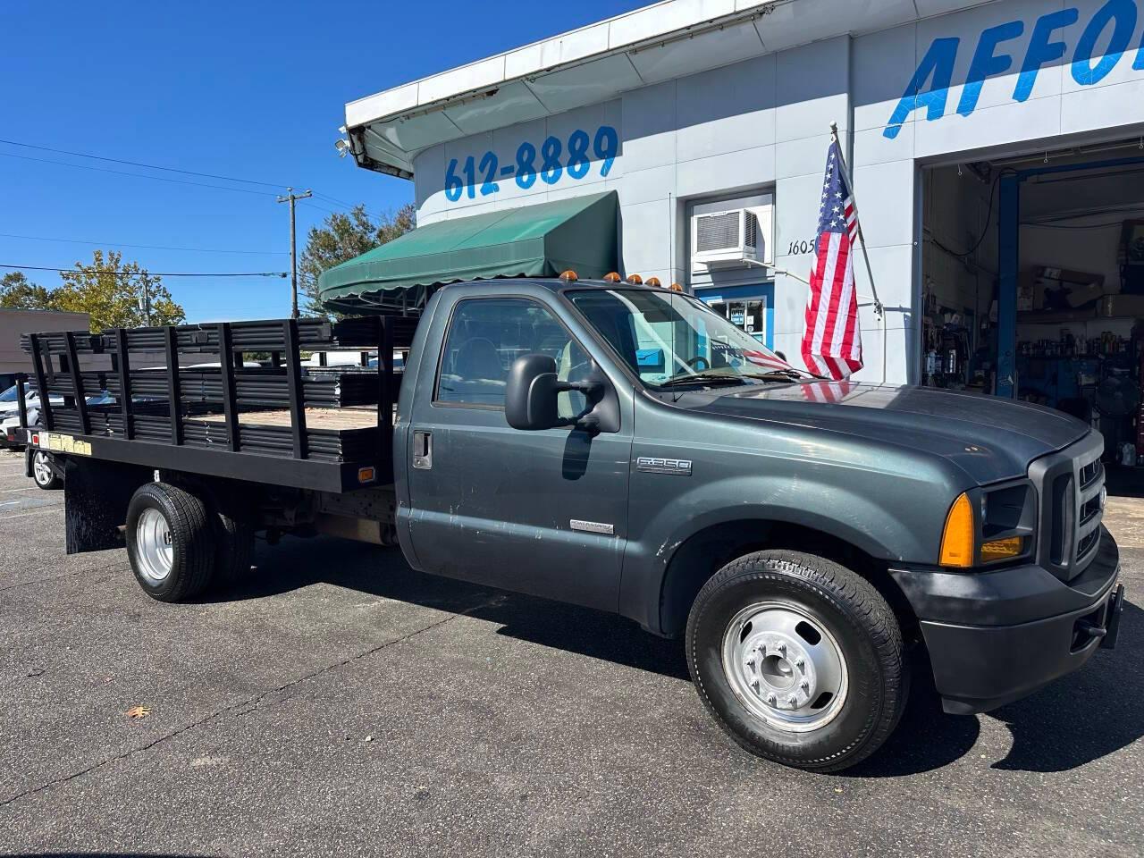 2006 Ford Super Duty F-350 Chassis Cab XL in Virginia Beach VA For Sale - Image 1