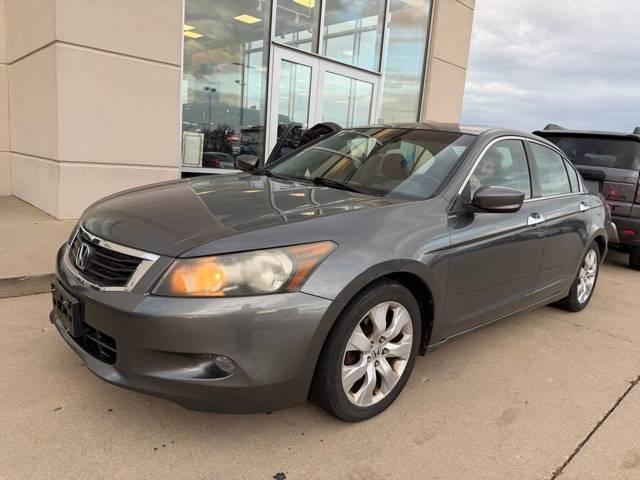 2009 Honda Accord EX-L V6 in Bristol WI For Sale - Image 1