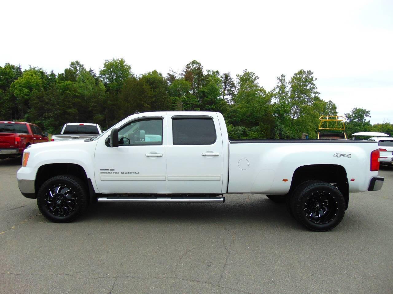 2010 GMC Sierra 3500HD SLT in Locust Grove VA For Sale - Image 1