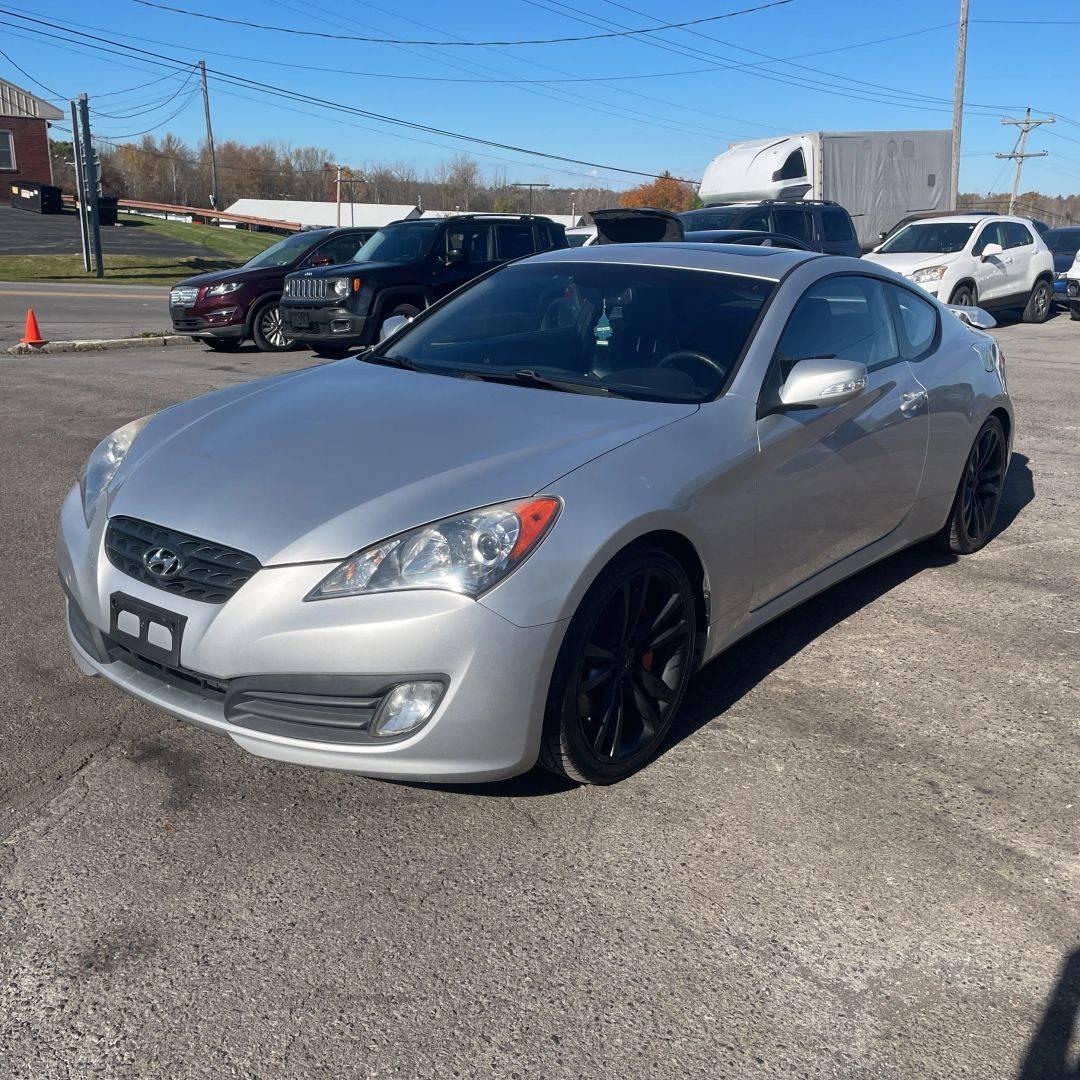 2010 Hyundai Genesis Coupe 3.8 Track in Arlington VA For Sale - Image 1