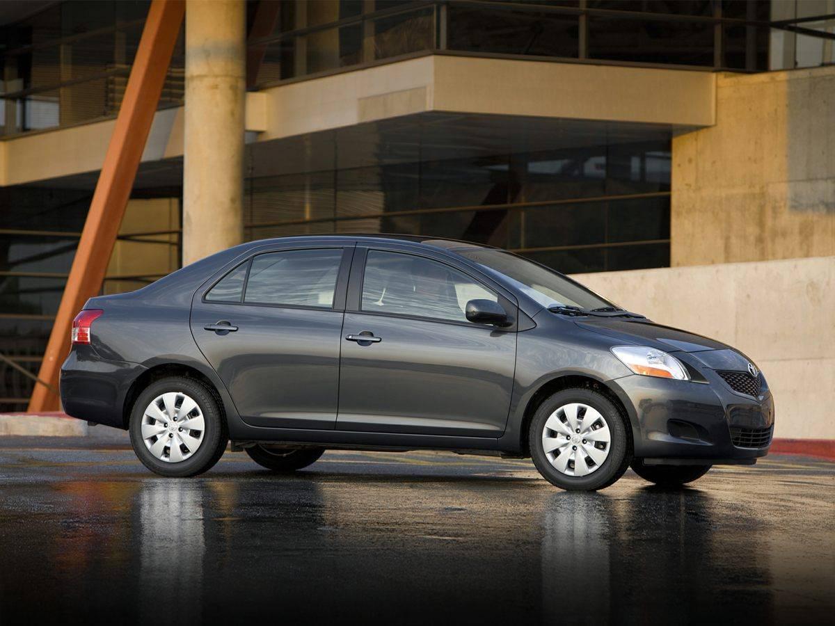 2010 Toyota Yaris Base in Jacksonville FL For Sale - Image 1