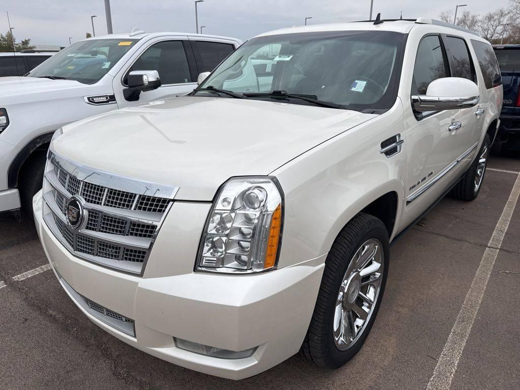 2011 Cadillac Escalade Platinum Edition in Goodyear AZ For Sale - Image 1
