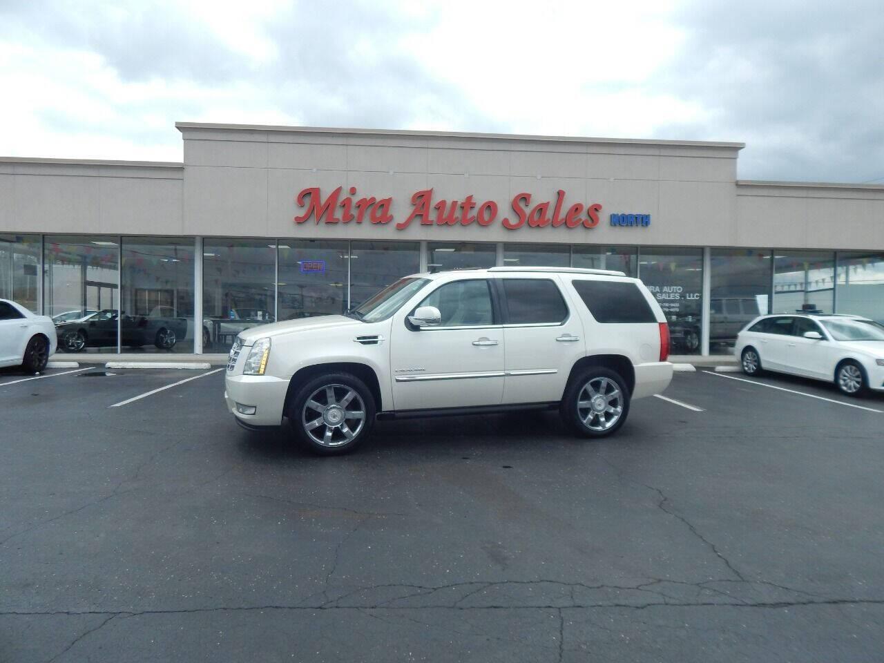 2011 Cadillac Escalade Premium in Dayton OH For Sale - Image 1