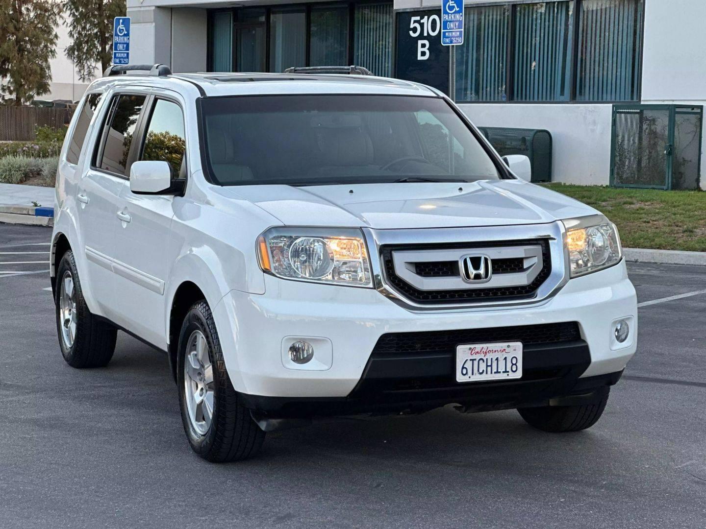 2011 Honda Pilot EX-L in Corona CA For Sale - Image 1
