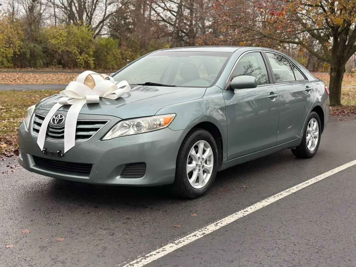 2011 Toyota Camry LE in Mooresville IN For Sale - Image 1