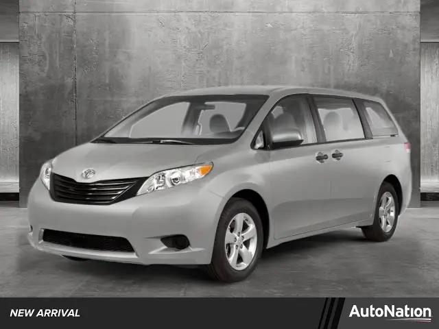 2011 Toyota Sienna XLE in Davie FL For Sale - Image 1