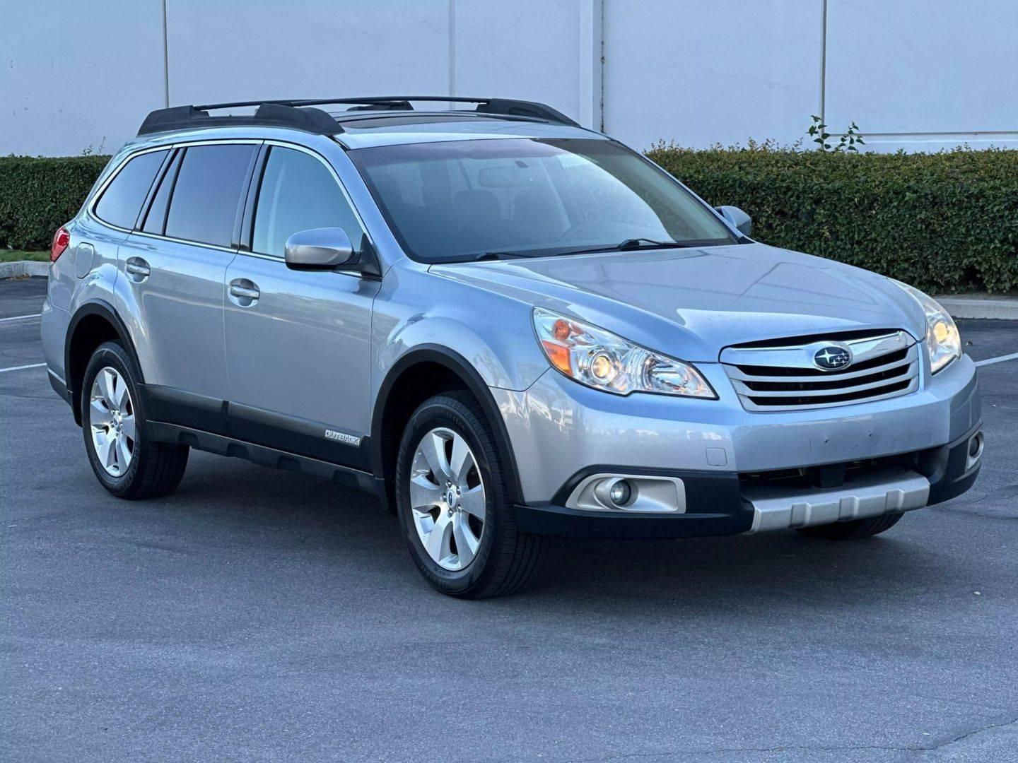 2012 Subaru Outback 3.6R Limited in Corona CA For Sale - Image 1
