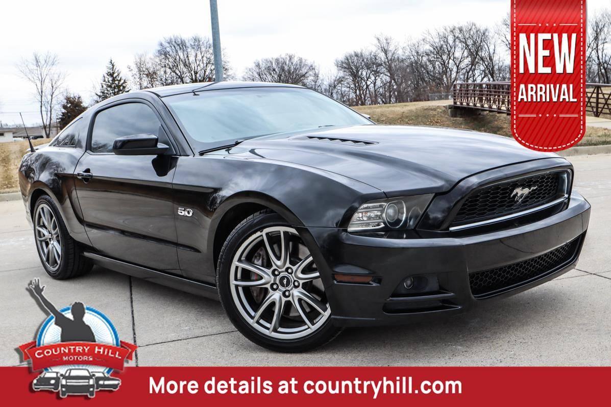 2013 Ford Mustang GT Premium in Merriam KS For Sale - Image 1