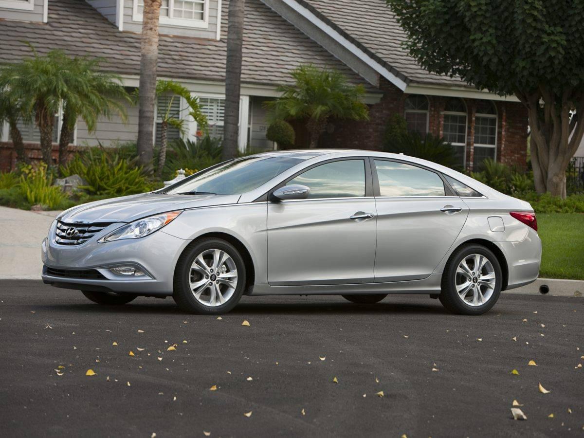 2013 Hyundai Sonata SE in Ocala FL For Sale - Image 1