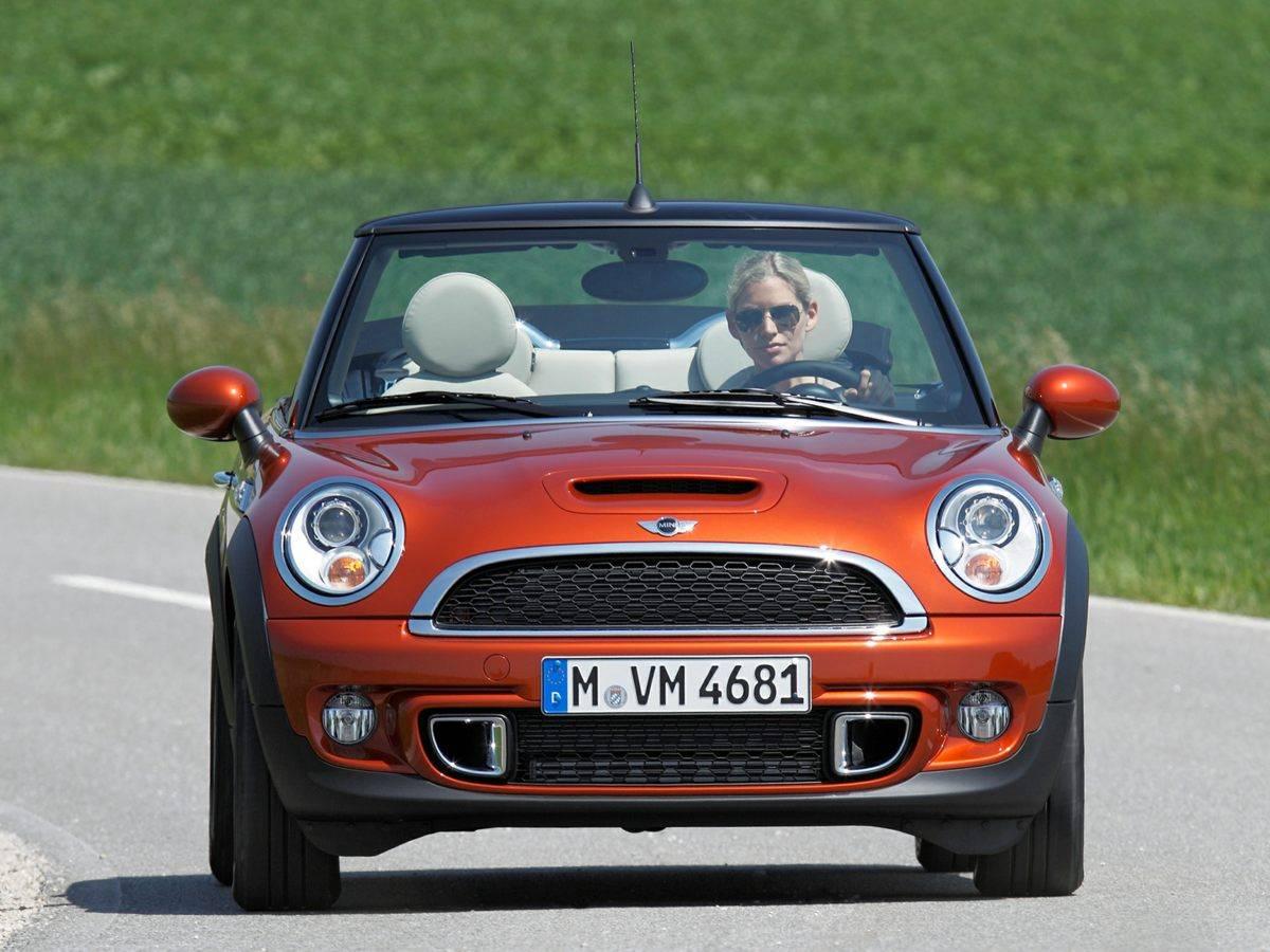 2013 MINI Cooper Roadster Cooper in Ocala FL For Sale - Image 1