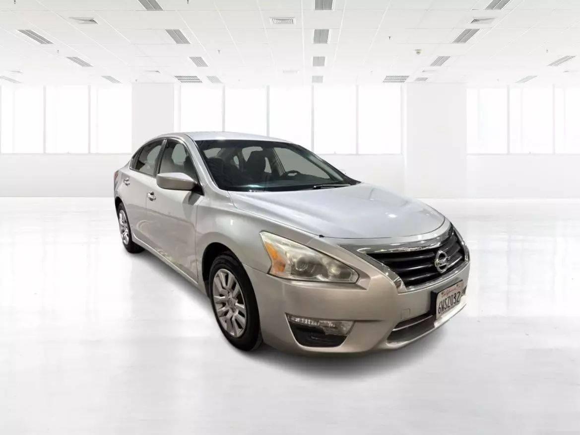 2013 Nissan Altima 2.5 S in Newark CA For Sale - Image 1