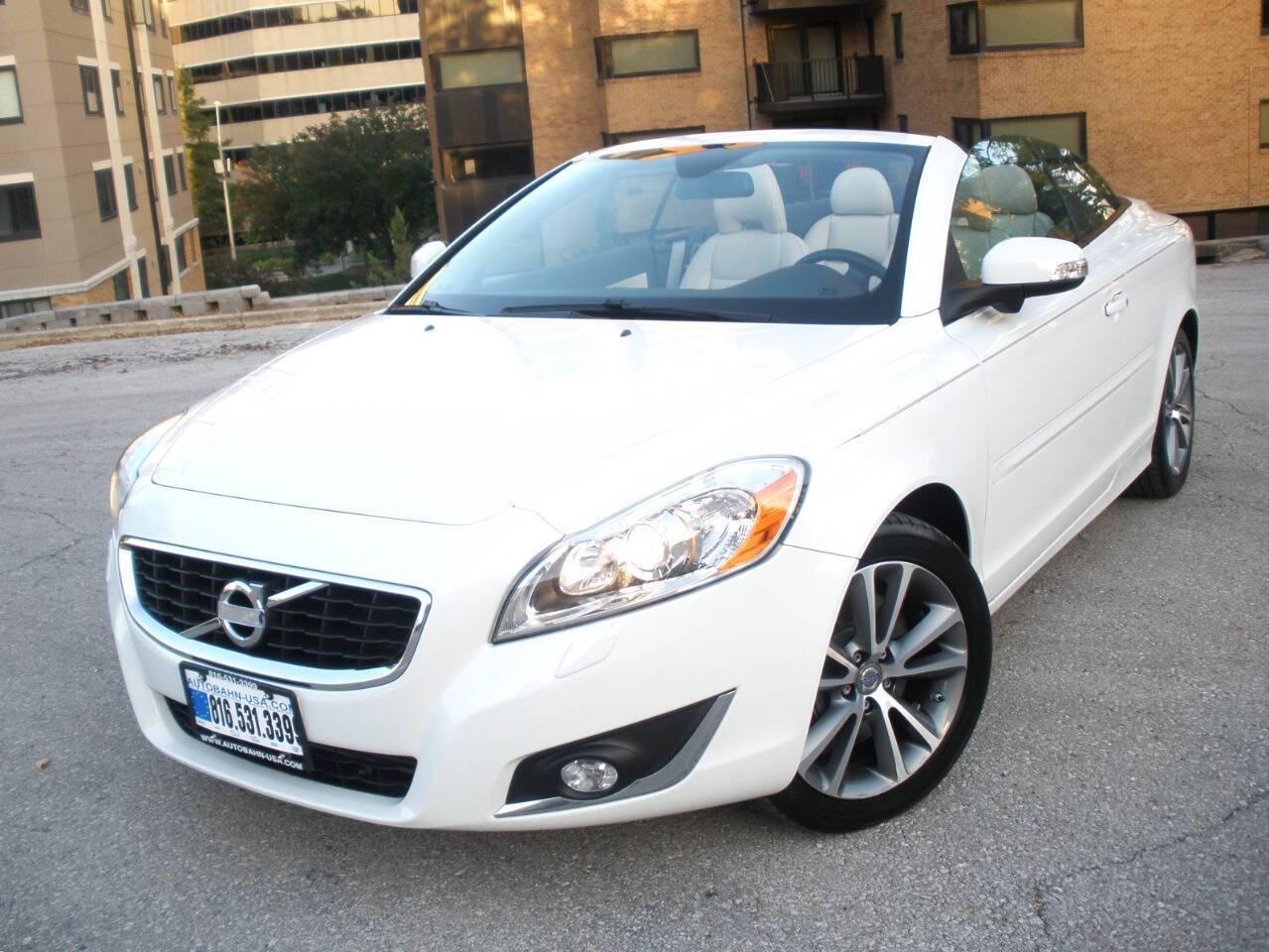 2013 Volvo C70 Platinum in Kansas City MO For Sale - Image 1
