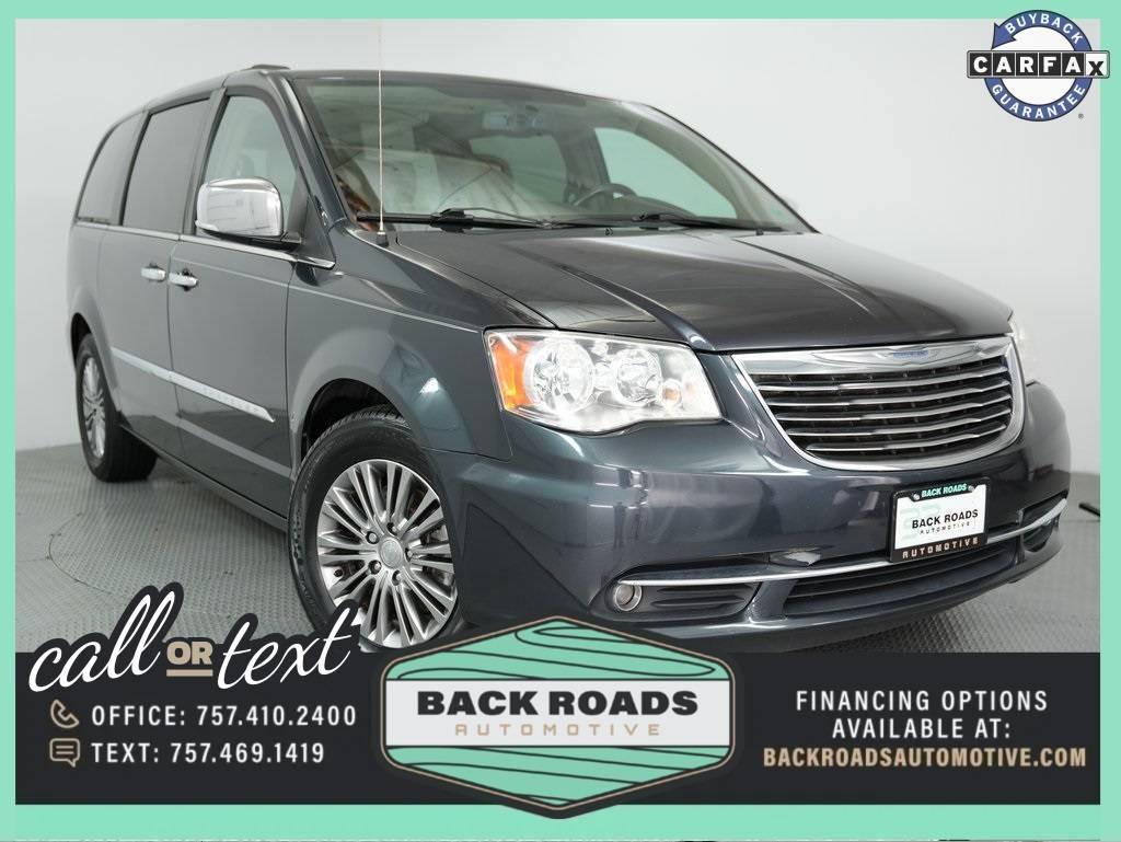 2014 Chrysler Town & Country Touring-L in Chesapeake VA For Sale - Image 1