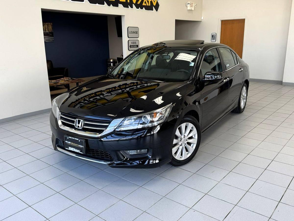 2014 Honda Accord EX-L in Racine WI For Sale - Image 1