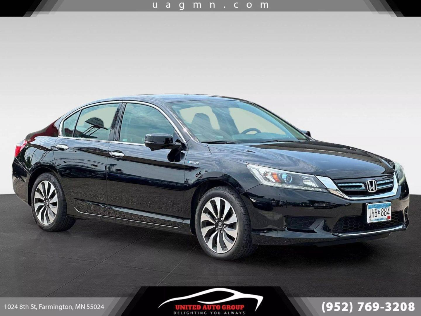2014 Honda Accord Hybrid in Farmington MN For Sale - Image 1