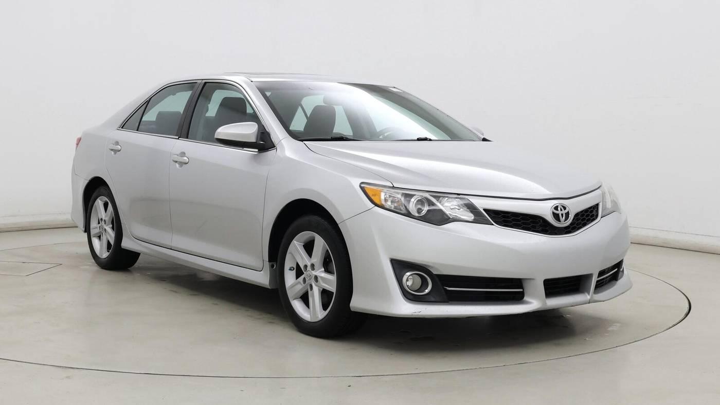 2014 Toyota Camry SE in Birmingham AL For Sale - Image 1