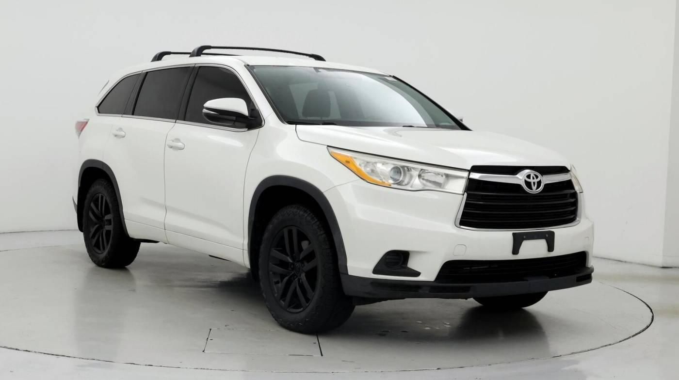 2014 Toyota Highlander LE V6 in Inglewood CA For Sale - Image 1