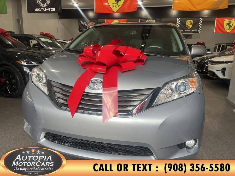 2014 Toyota Sienna Limited in Union NJ For Sale - Image 1