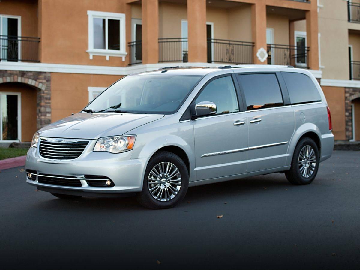 2015 Chrysler Town & Country Touring in Boerne TX For Sale - Image 1