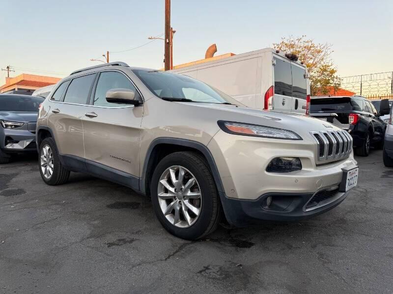 2015 Jeep Cherokee Limited in Bellflower CA For Sale - Image 1
