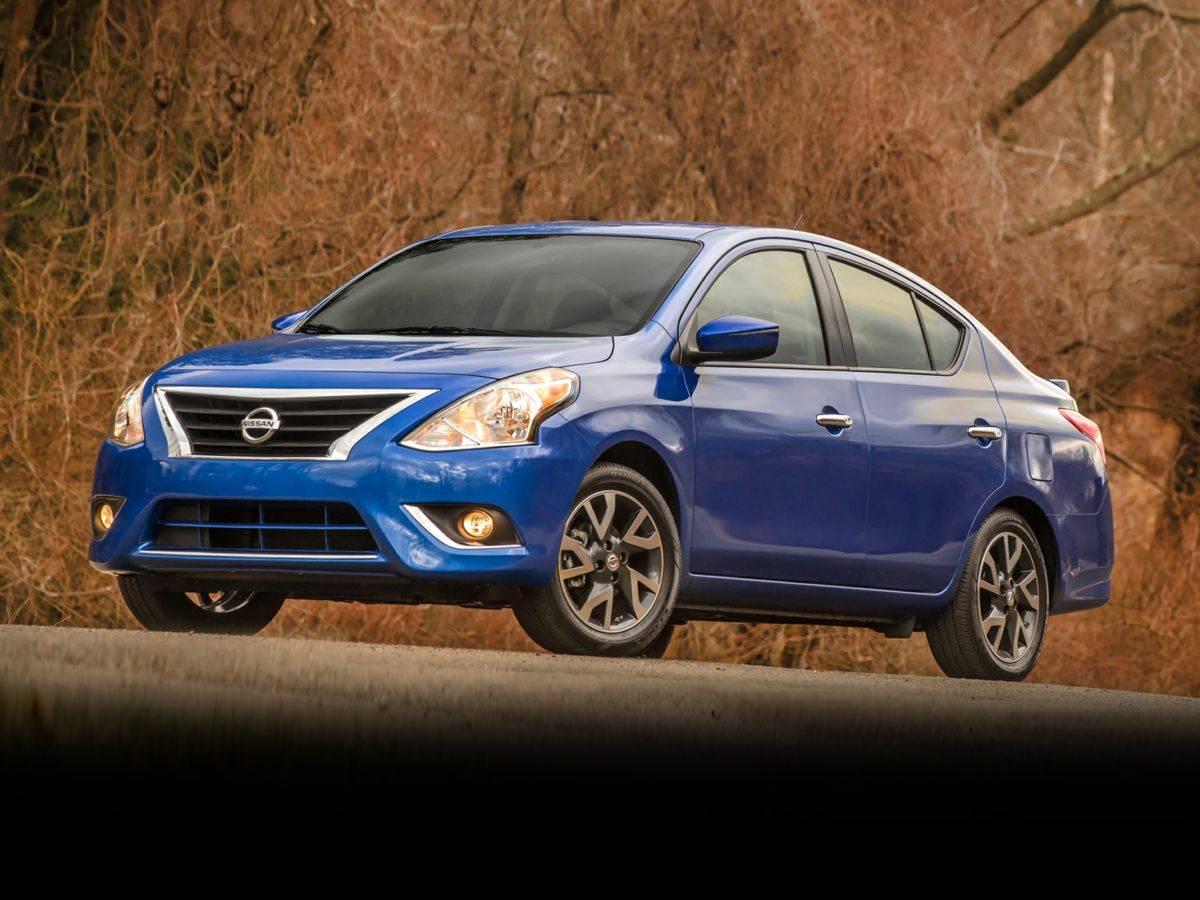 2015 Nissan Versa 1.6 S in Frankfort KY For Sale - Image 1