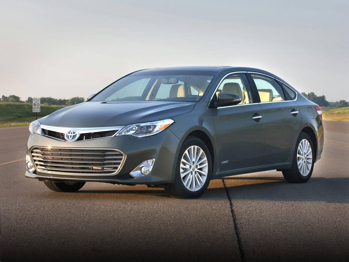 2015 Toyota Avalon Hybrid XLE Touring in Austinburg OH For Sale - Image 1