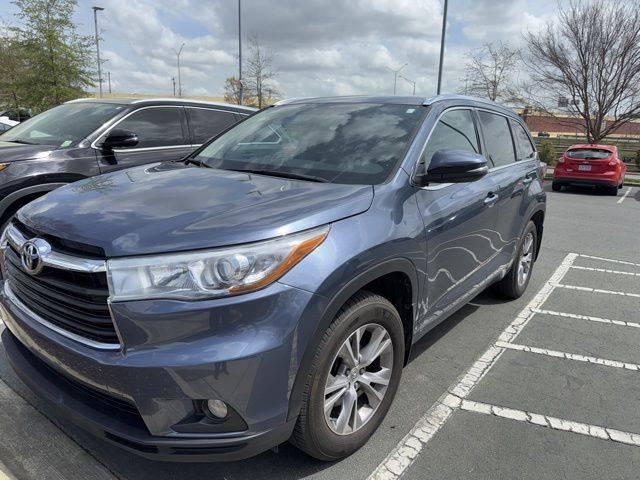 2015 Toyota Highlander XLE in Matthews NC For Sale - Image 1