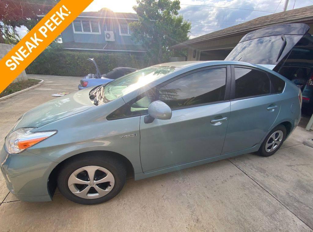 2015 Toyota Prius Four in Honolulu HI For Sale - Image 1