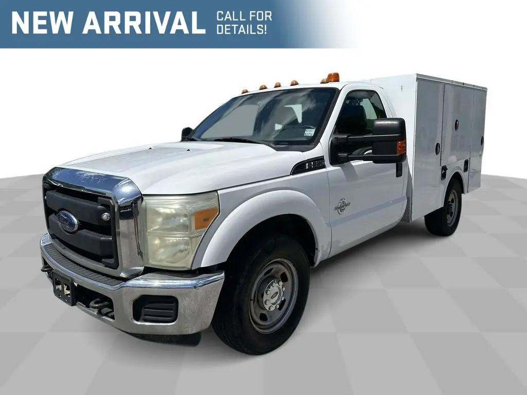 2016 Ford Super Duty F-350 Chassis Cab XL in Jacksonville FL For Sale - Image 1