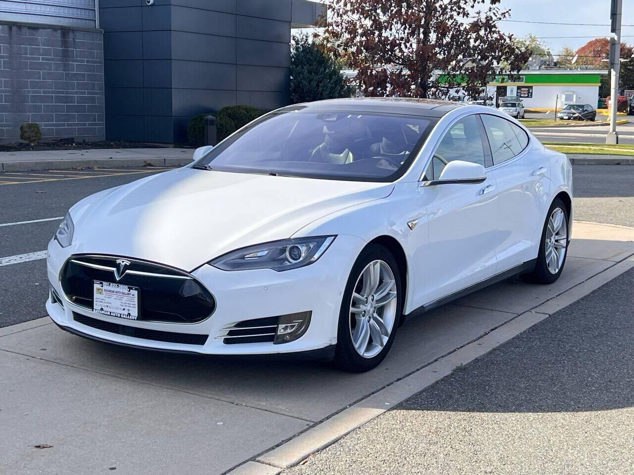 2016 Tesla Model S 85D in Bayonne NJ For Sale - Image 1