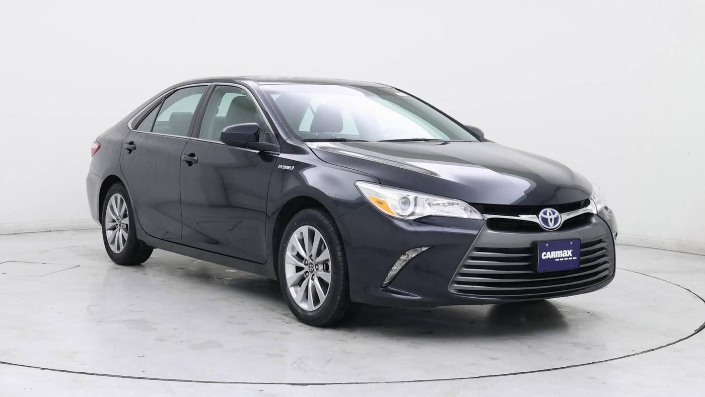 2016 Toyota Camry Hybrid XLE in Birmingham AL For Sale - Image 1