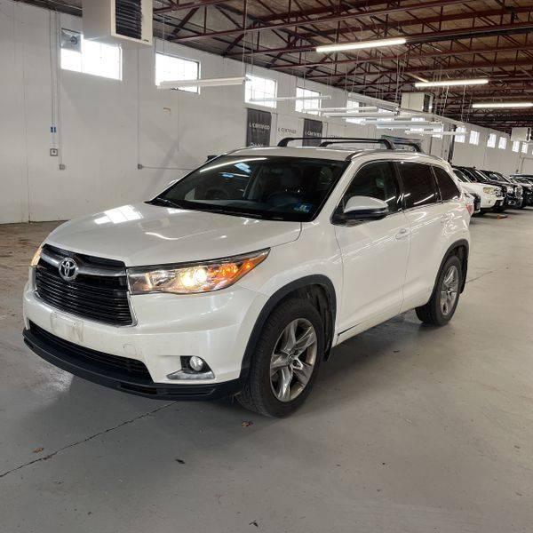 2016 Toyota Highlander Limited in Carlstadt NJ For Sale - Image 1