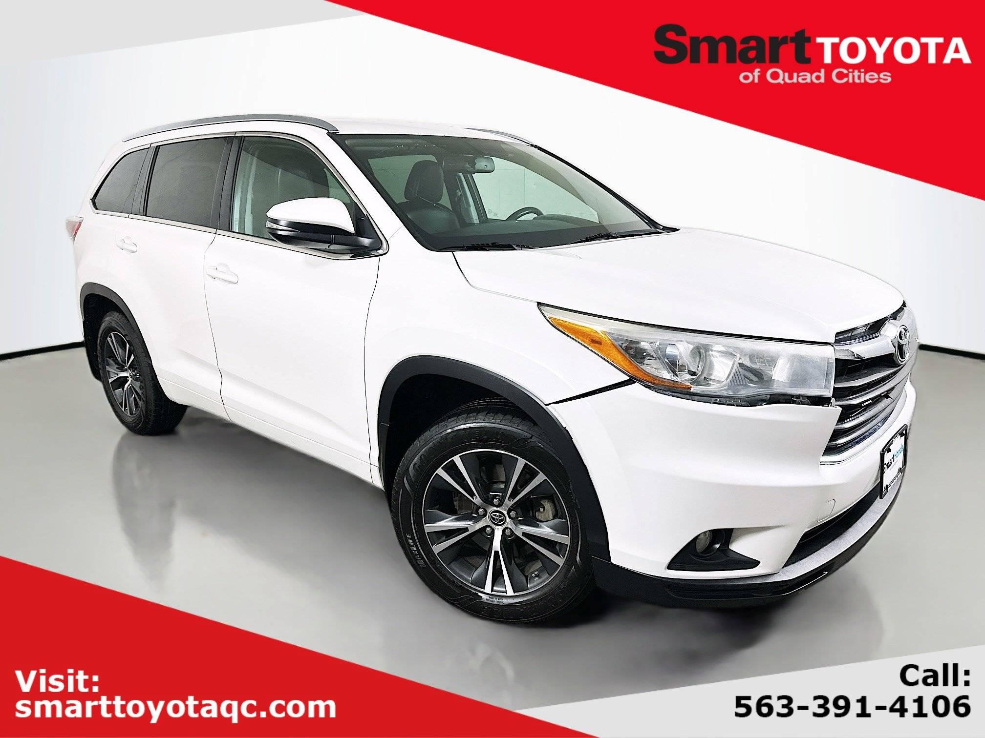 2016 Toyota Highlander XLE in Davenport IA For Sale - Image 1