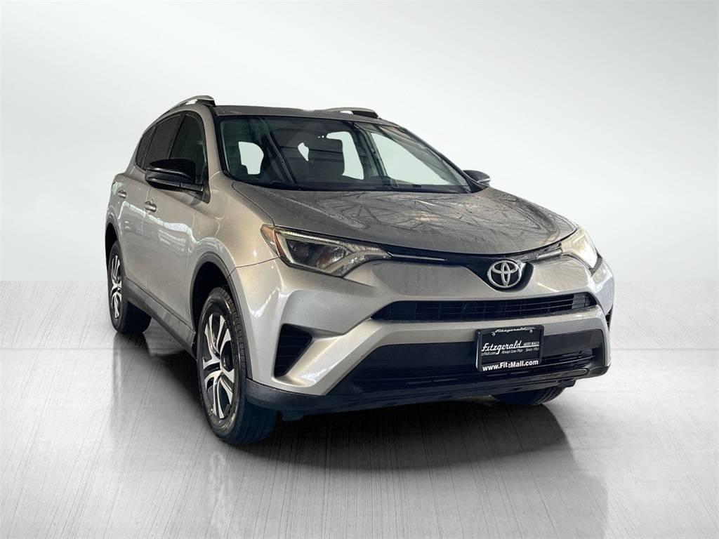 2016 Toyota RAV4 LE in Gaithersburg MD For Sale - Image 1