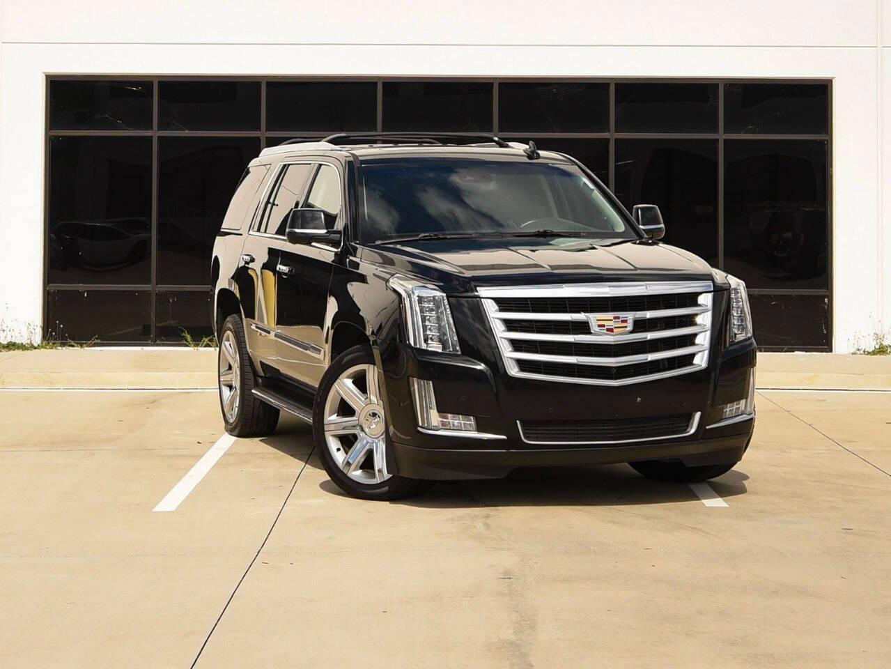 2017 Cadillac Escalade Luxury in Orlando FL For Sale - Image 1