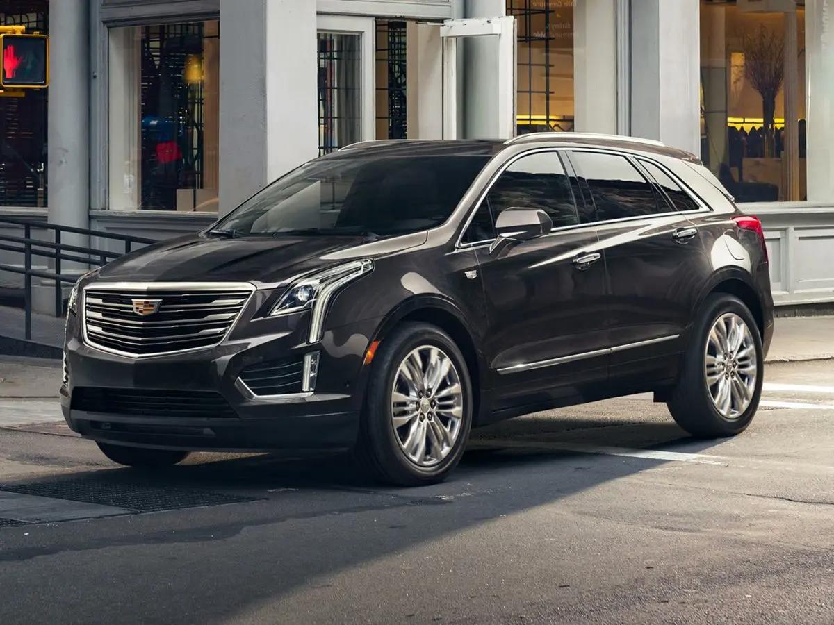2017 Cadillac XT5 Platinum in Bristol CT For Sale - Image 1