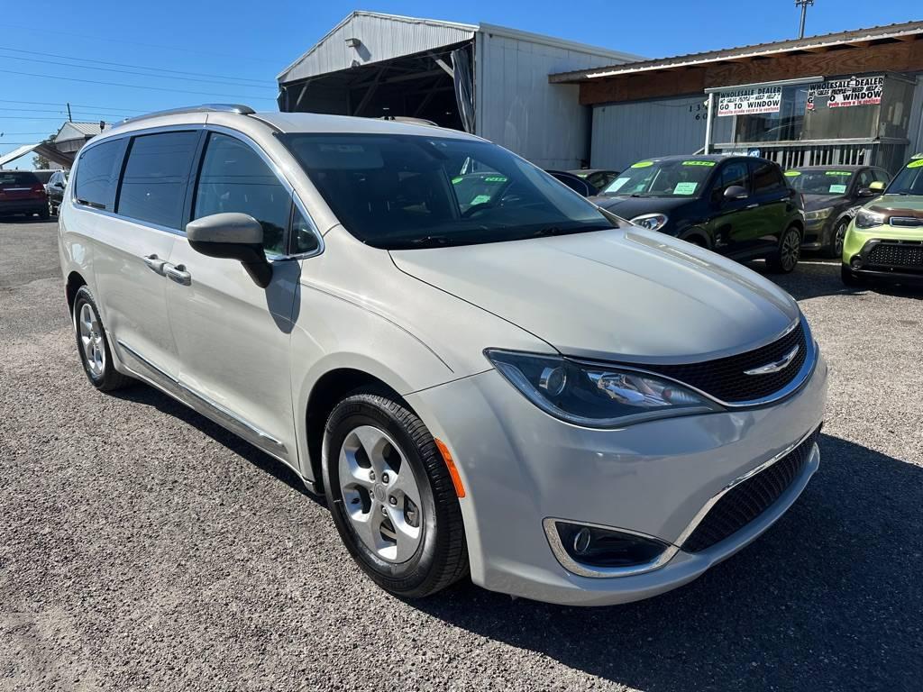 2017 Chrysler Pacifica Touring L Plus in Orlando FL For Sale - Image 1
