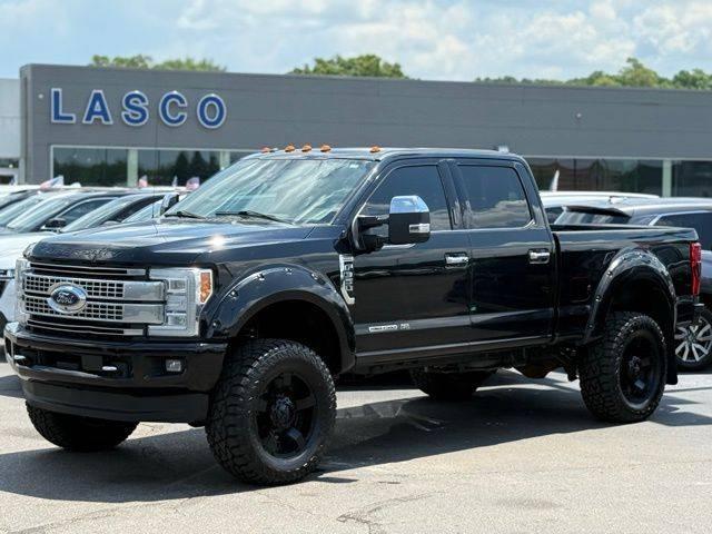 2017 Ford Super Duty F-350 Platinum in Fenton MI For Sale - Image 1