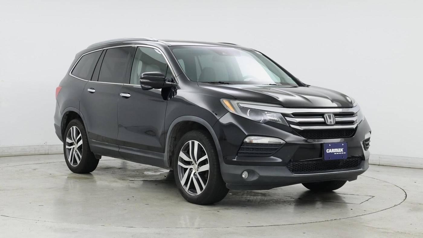 2017 Honda Pilot Touring in Birmingham AL For Sale - Image 1