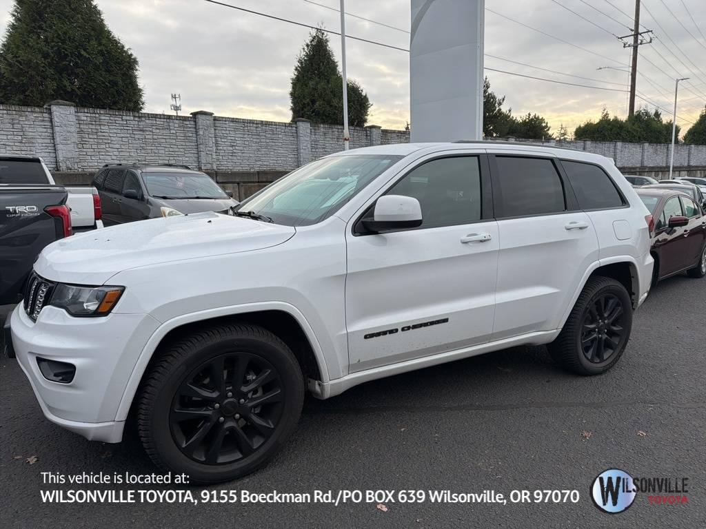 2017 Jeep Grand Cherokee Altitude in Wilsonville OR For Sale - Image 1