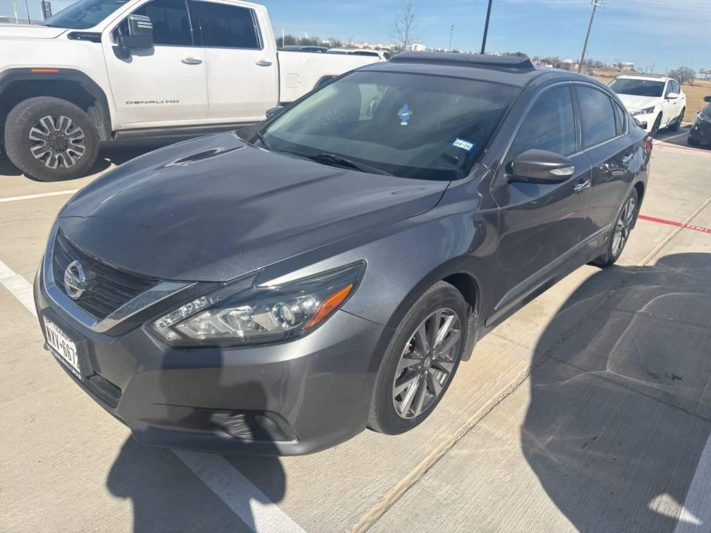 2017 Nissan Altima 2.5 SL in Granbury TX For Sale - Image 1
