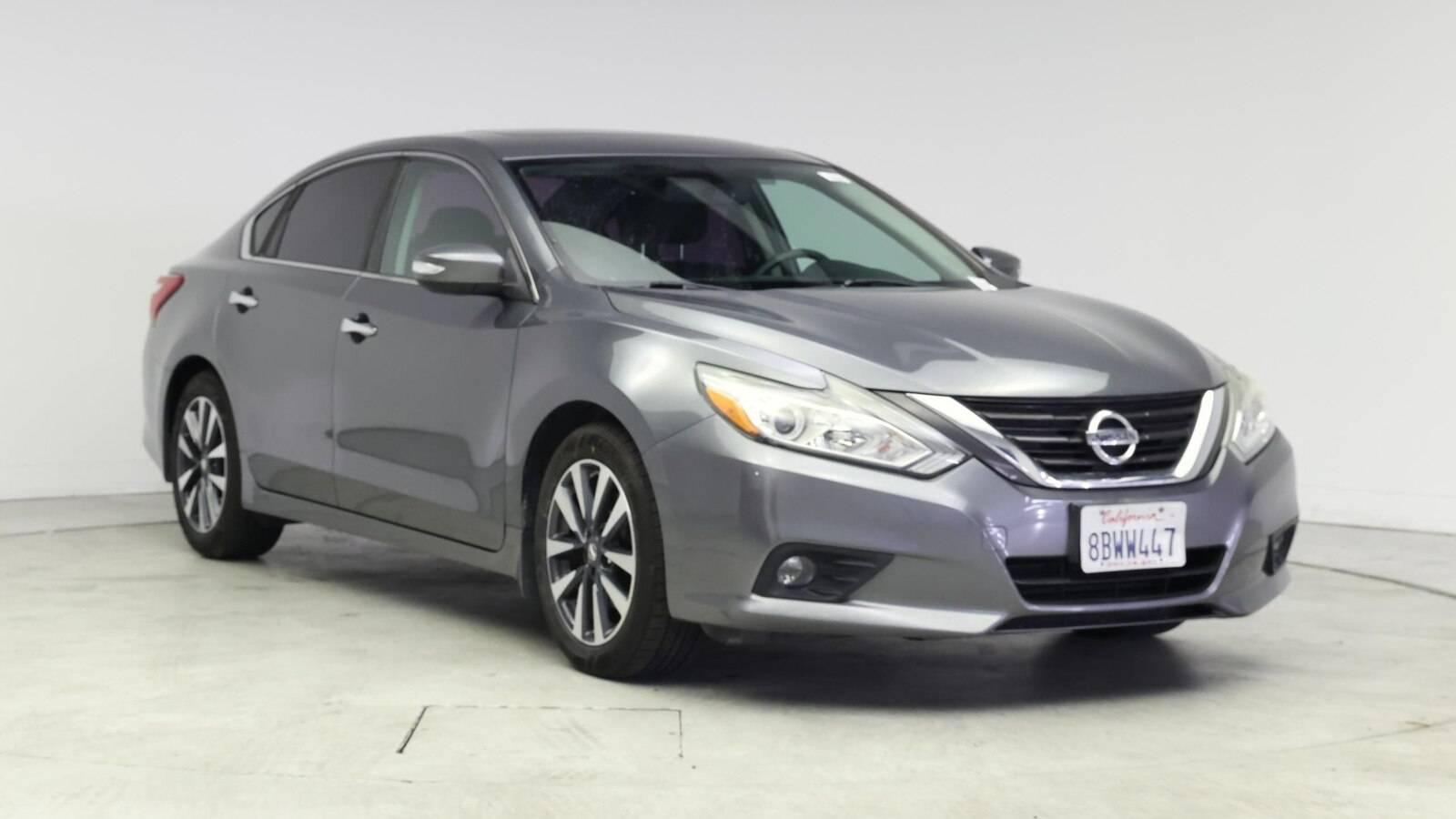 2017 Nissan Altima 2.5 SV in Birmingham AL For Sale - Image 1