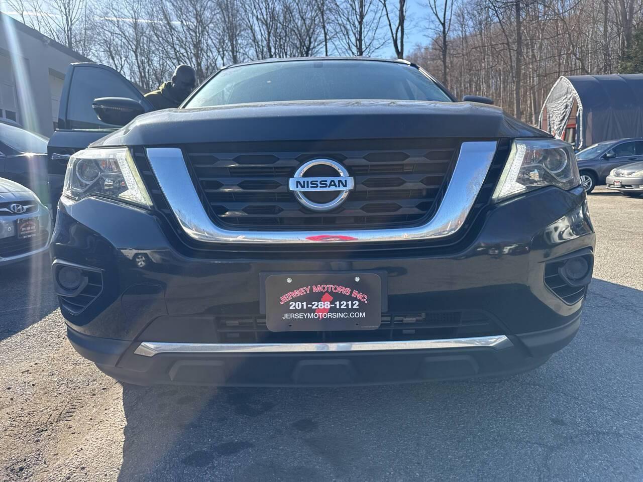 2017 Nissan Pathfinder S in Lake Hopatcong NJ For Sale - Image 1