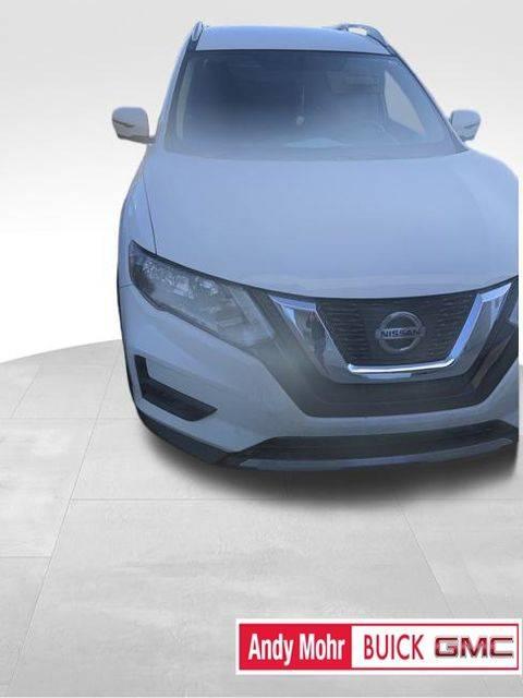 2017 Nissan Rogue SV in Fishers IN For Sale - Image 1